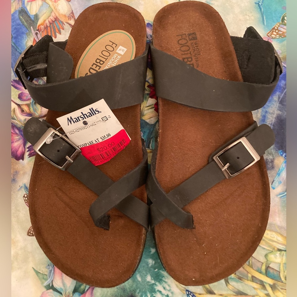 White Mountain Footbeds Women leather sandals NWT size 7m